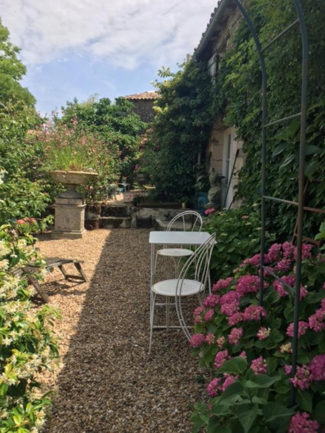 Chez Brown Bed and Breakfast Saint-Thomas-de-Cônac Eksteriør billede